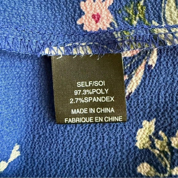 WAYF Blue Vibrant Floral Sleeveless Blouse Size Small - Picture 4 of 4